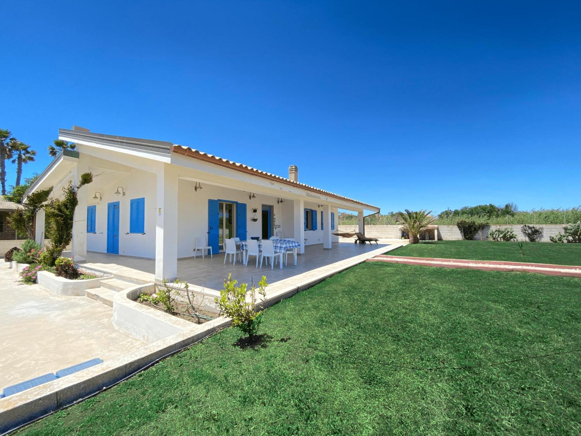 Villa Soleado, Marzamemi - Sea Front Villa Reitani Екстериор снимка
