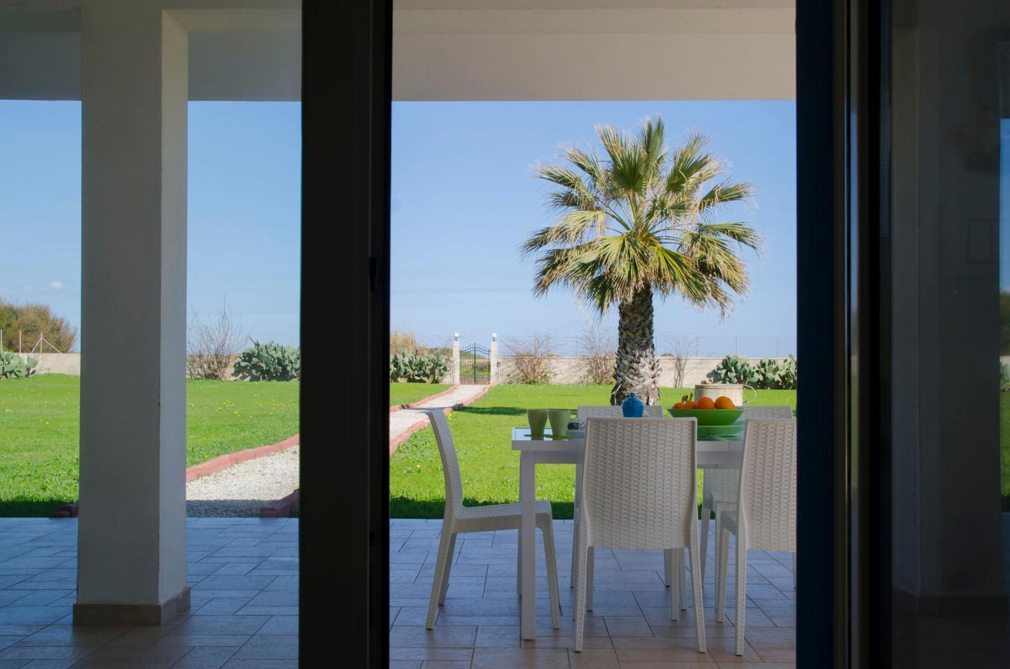Villa Soleado, Marzamemi - Sea Front Villa Reitani Екстериор снимка