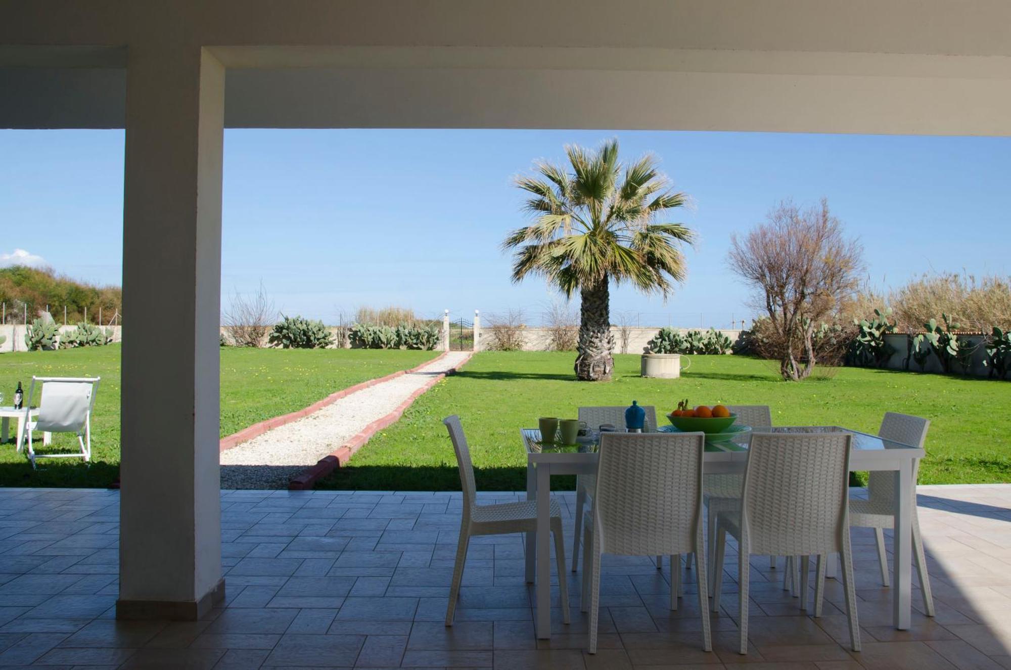 Villa Soleado, Marzamemi - Sea Front Villa Reitani Екстериор снимка